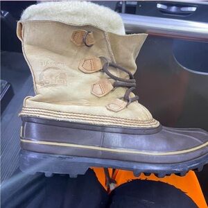 Sorel Bighorn Tan and Brown Boots